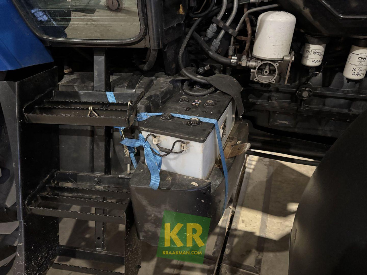 New Holland TM190 - Traktor: slika New Holland TM190 - Traktor New Holland TM190 - Traktor: slika New Holland TM190 - Traktor