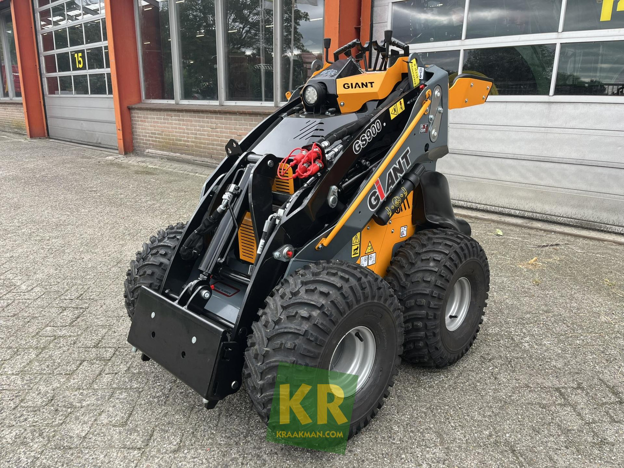 Overig Giant - Mini utovarivač: slika Overig Giant - Mini utovarivač Overig Giant - Mini utovarivač: slika Overig Giant - Mini utovarivač