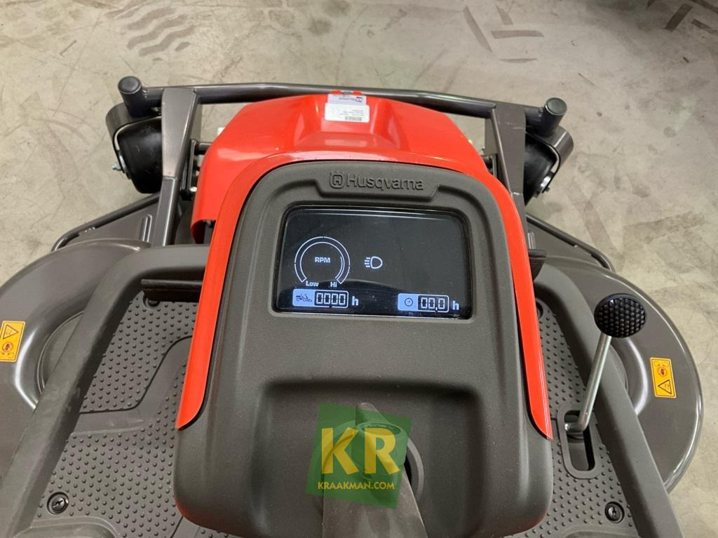 R318X Husqvarna - Vrtna kosilica: slika R318X Husqvarna - Vrtna kosilica R318X Husqvarna - Vrtna kosilica: slika R318X Husqvarna - Vrtna kosilica