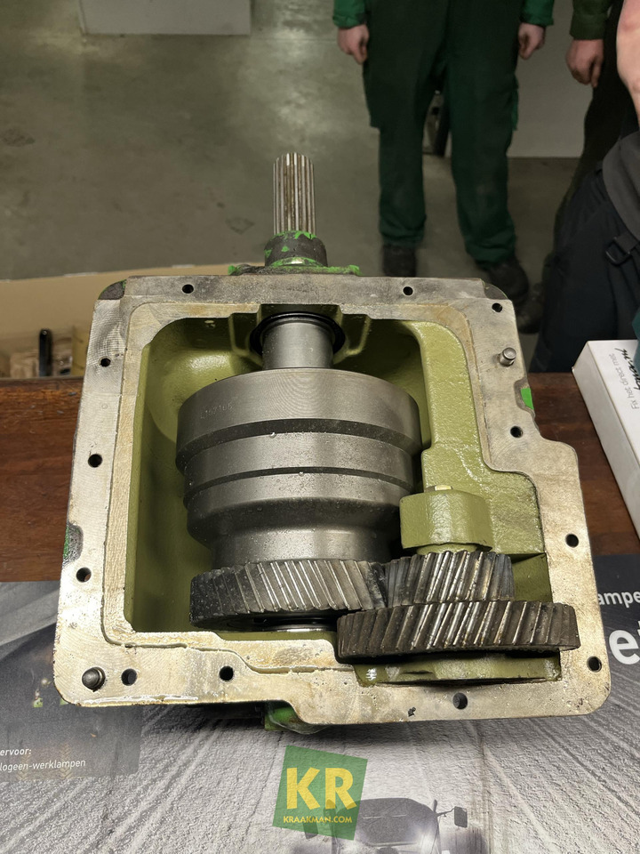 MFWD Bak John Deere - Rezervni dijelovi za Traktor: slika MFWD Bak John Deere - Rezervni dijelovi za Traktor MFWD Bak John Deere - Rezervni dijelovi za Traktor: slika MFWD Bak John Deere - Rezervni dijelovi za Traktor