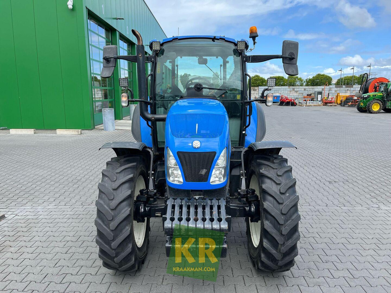 T5.105 New Holland - Traktor: slika T5.105 New Holland - Traktor T5.105 New Holland - Traktor: slika T5.105 New Holland - Traktor