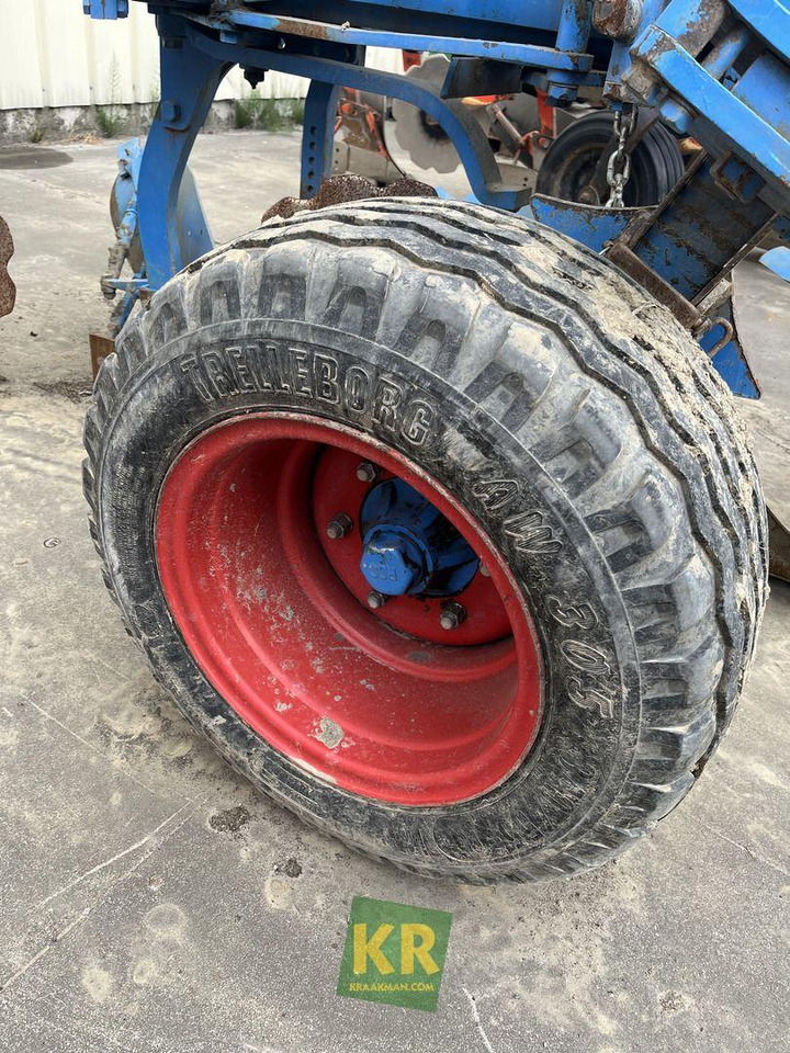 Vari-Opal 7 Lemken - Plug: slika Vari-Opal 7 Lemken - Plug Vari-Opal 7 Lemken - Plug: slika Vari-Opal 7 Lemken - Plug