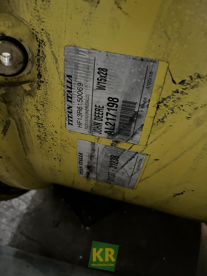 Velg 15x28 John Deere - Felga za Poljoprivredni strojevi: slika Velg 15x28 John Deere - Felga za Poljoprivredni strojevi Velg 15x28 John Deere - Felga za Poljoprivredni strojevi: slika Velg 15x28 John Deere - Felga za Poljoprivredni strojevi