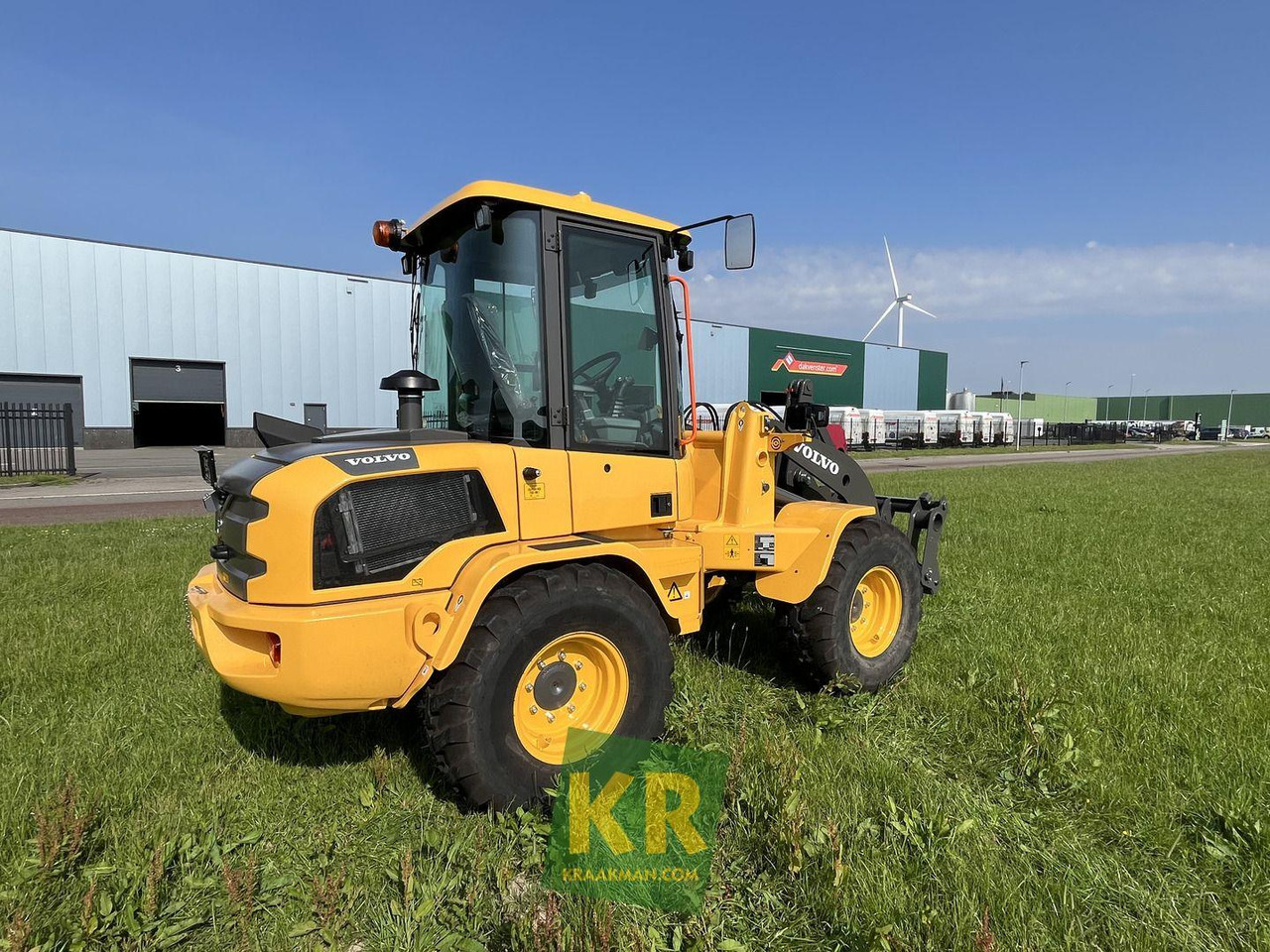 Volvo L35HT - Utovarivač na kotačima: slika Volvo L35HT - Utovarivač na kotačima Volvo L35HT - Utovarivač na kotačima: slika Volvo L35HT - Utovarivač na kotačima