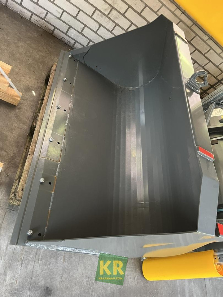 Voorzetstukken Kramer - Utovarna korpa: slika Voorzetstukken Kramer - Utovarna korpa Voorzetstukken Kramer - Utovarna korpa: slika Voorzetstukken Kramer - Utovarna korpa