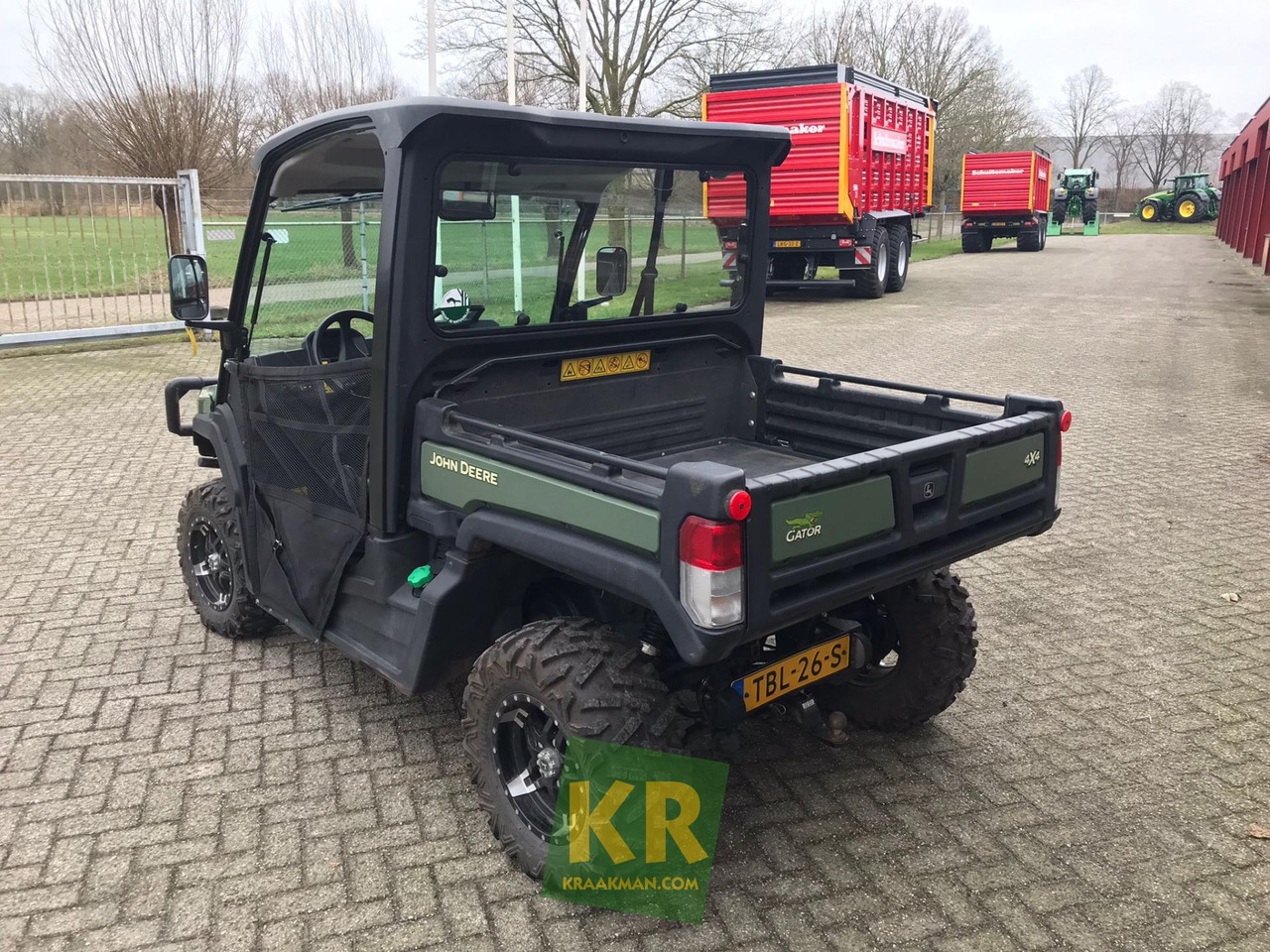 XUV865M John Deere - ATV/ Quad vozilo: slika XUV865M John Deere - ATV/ Quad vozilo XUV865M John Deere - ATV/ Quad vozilo: slika XUV865M John Deere - ATV/ Quad vozilo