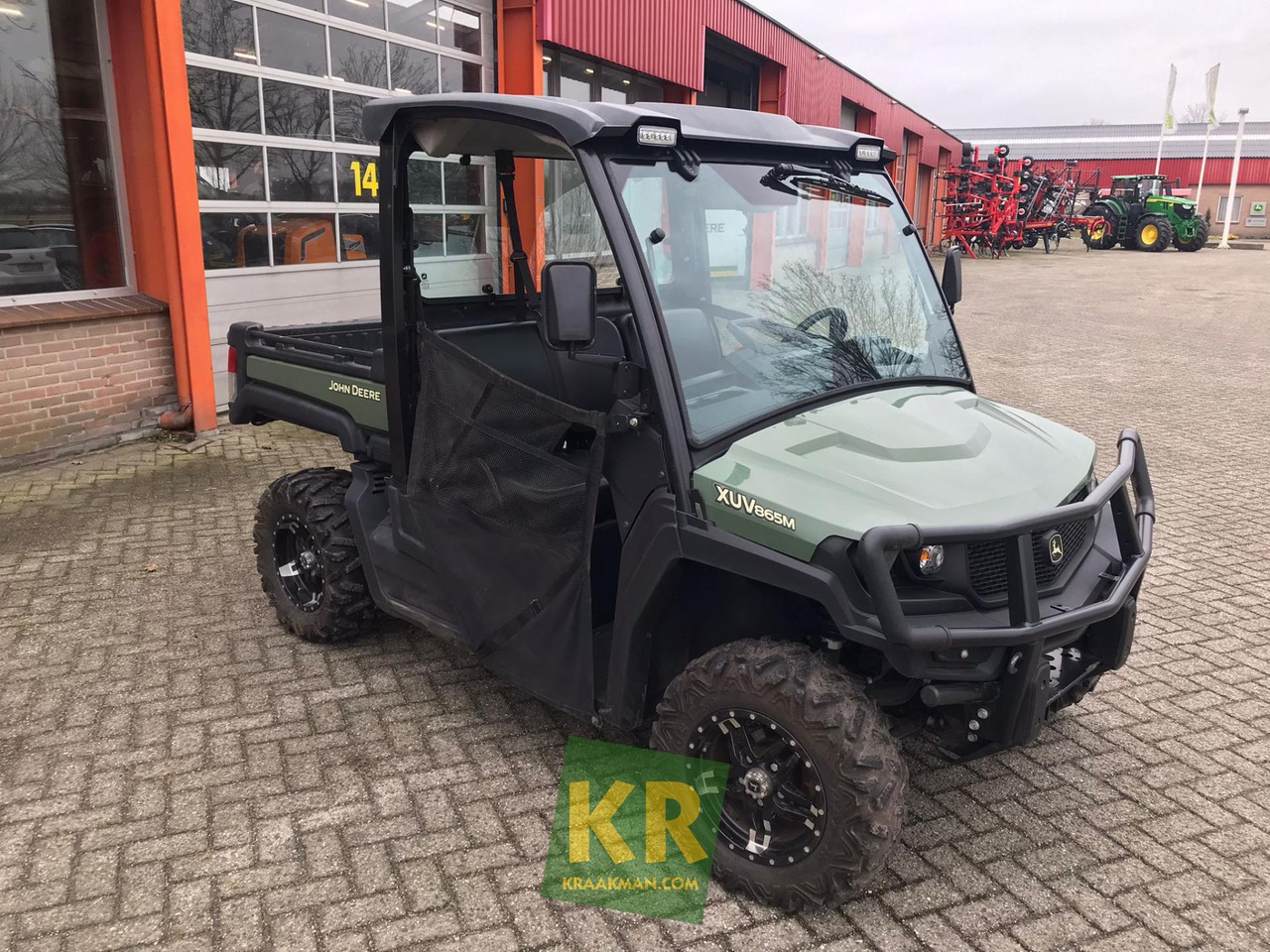 XUV865M John Deere - ATV/ Quad vozilo: slika XUV865M John Deere - ATV/ Quad vozilo XUV865M John Deere - ATV/ Quad vozilo: slika XUV865M John Deere - ATV/ Quad vozilo