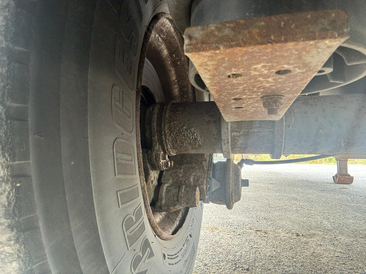 Poluprikolica hladnjača Schmitz Cargobull 2009 Vector 1850 MT: slika Poluprikolica hladnjača Schmitz Cargobull 2009 Vector 1850 MT Poluprikolica hladnjača Schmitz Cargobull 2009 Vector 1850 MT: slika Poluprikolica hladnjača Schmitz Cargobull 2009 Vector 1850 MT