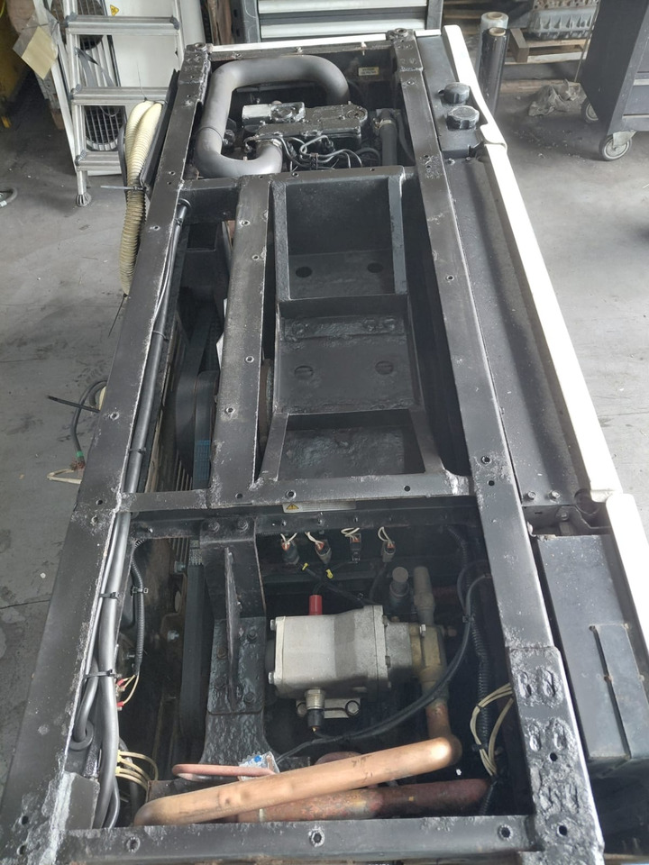 Thermo King UT-800 – GLW1030115 - Jedinica hladnjaka: slika Thermo King UT-800 – GLW1030115 - Jedinica hladnjaka Thermo King UT-800 – GLW1030115 - Jedinica hladnjaka: slika Thermo King UT-800 – GLW1030115 - Jedinica hladnjaka