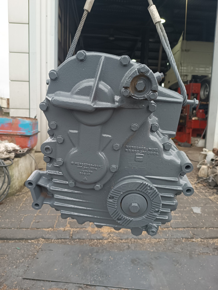 MERCEDES-BENZ SKRZYNIA ROZDZIELCZA REDUKTOR VG900 4x4 SK 1824 1827 - Motor okretanja: slika MERCEDES-BENZ SKRZYNIA ROZDZIELCZA REDUKTOR VG900 4x4 SK 1824 1827 - Motor okretanja MERCEDES-BENZ SKRZYNIA ROZDZIELCZA REDUKTOR VG900 4x4 SK 1824 1827 - Motor okretanja: slika MERCEDES-BENZ SKRZYNIA ROZDZIELCZA REDUKTOR VG900 4x4 SK 1824 1827 - Motor okretanja