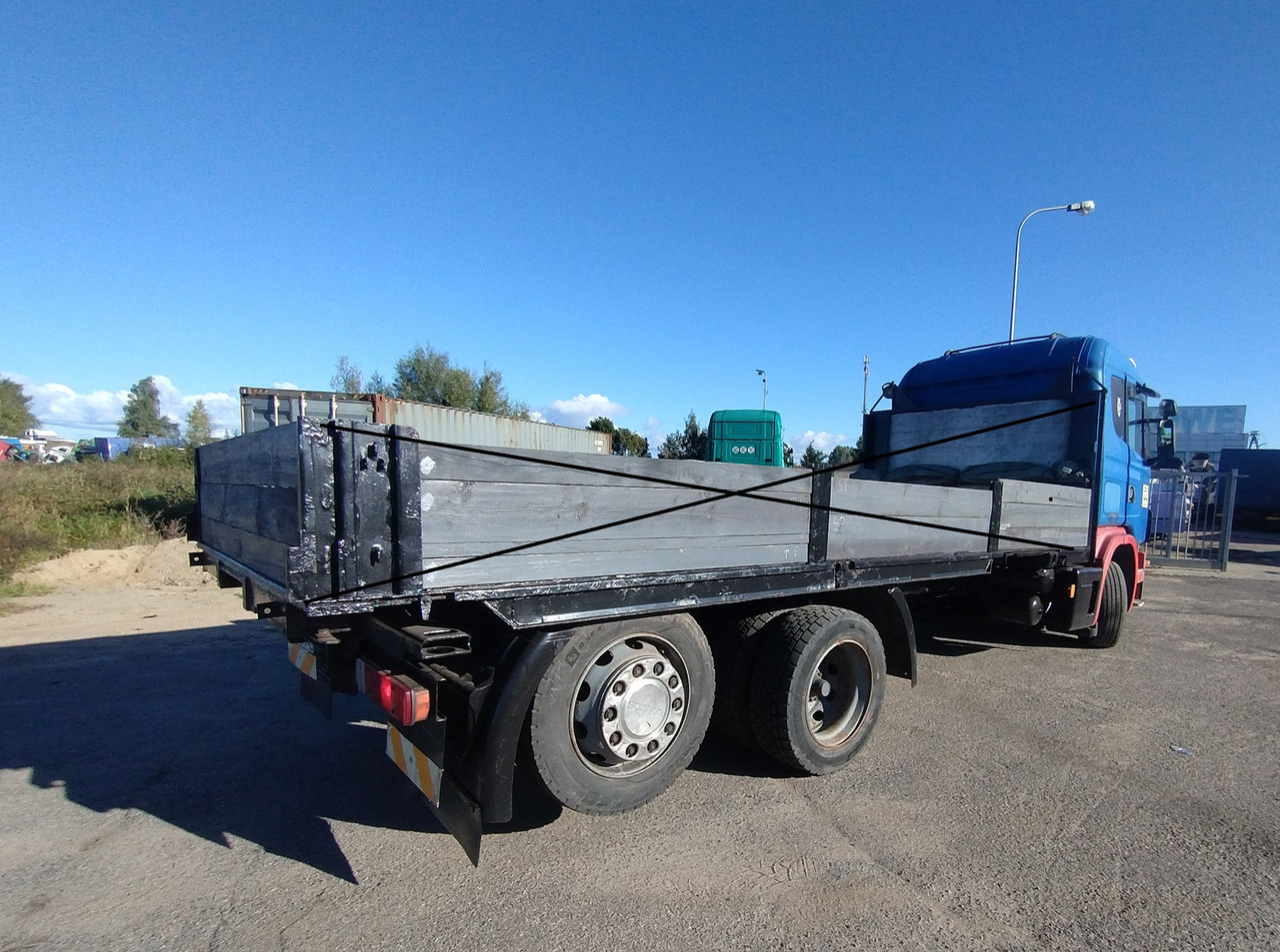 SCANIA R 114 380 6x2 - Kamion-šasija: slika SCANIA R 114 380 6x2 - Kamion-šasija SCANIA R 114 380 6x2 - Kamion-šasija: slika SCANIA R 114 380 6x2 - Kamion-šasija