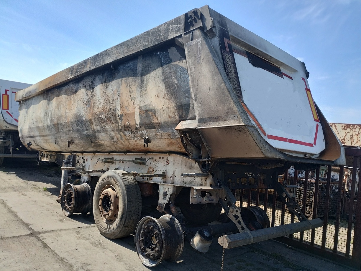 SCHMITZ CARGOBULL GOTHA 26 m3 SGF S3 2015 - Kiper poluprikolica: slika SCHMITZ CARGOBULL GOTHA 26 m3 SGF S3 2015 - Kiper poluprikolica SCHMITZ CARGOBULL GOTHA 26 m3 SGF S3 2015 - Kiper poluprikolica: slika SCHMITZ CARGOBULL GOTHA 26 m3 SGF S3 2015 - Kiper poluprikolica