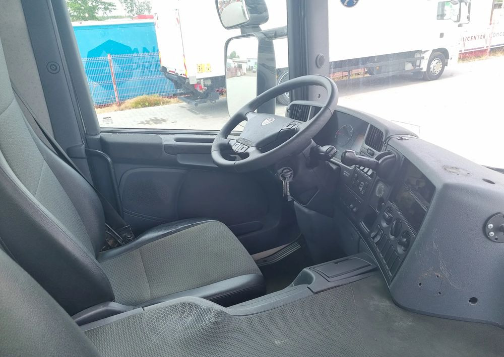Scania P280 - Kamion za odvoz smeća: slika Scania P280 - Kamion za odvoz smeća Scania P280 - Kamion za odvoz smeća: slika Scania P280 - Kamion za odvoz smeća