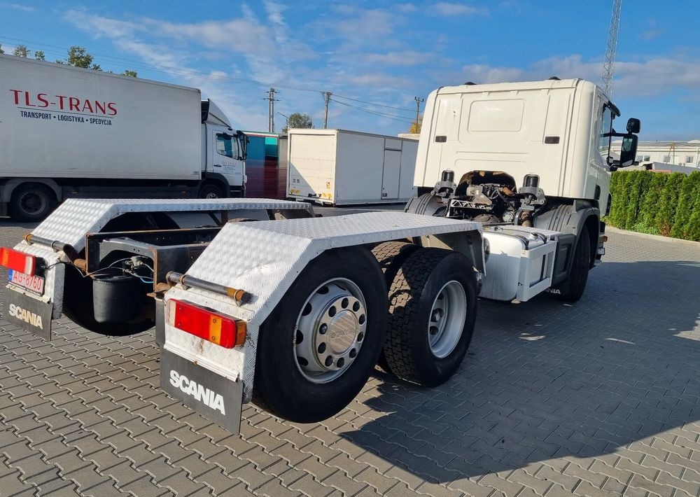 Scania P360 - Kamion-šasija: slika Scania P360 - Kamion-šasija Scania P360 - Kamion-šasija: slika Scania P360 - Kamion-šasija