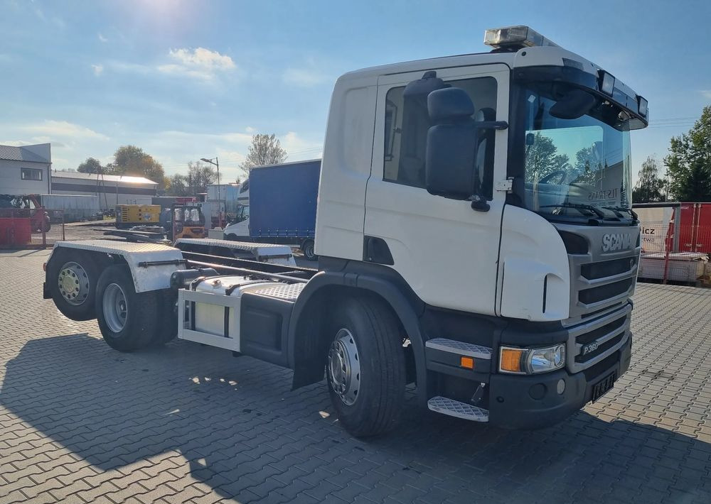 Scania P360 - Kamion-šasija: slika Scania P360 - Kamion-šasija Scania P360 - Kamion-šasija: slika Scania P360 - Kamion-šasija