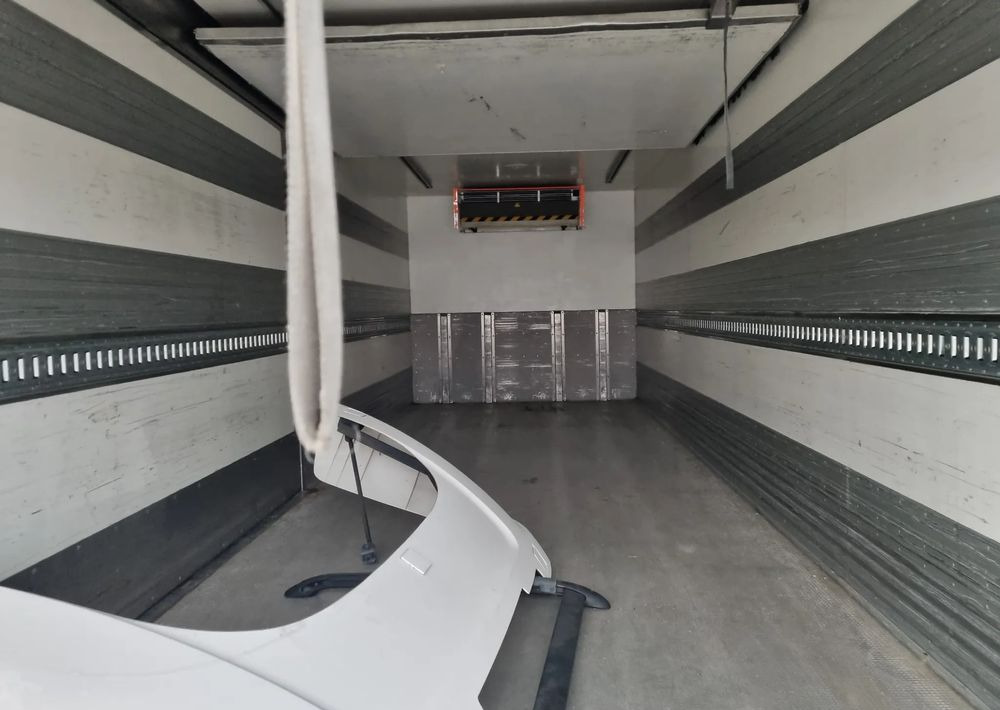 Scania P400 - Kamion hladnjača: slika Scania P400 - Kamion hladnjača Scania P400 - Kamion hladnjača: slika Scania P400 - Kamion hladnjača