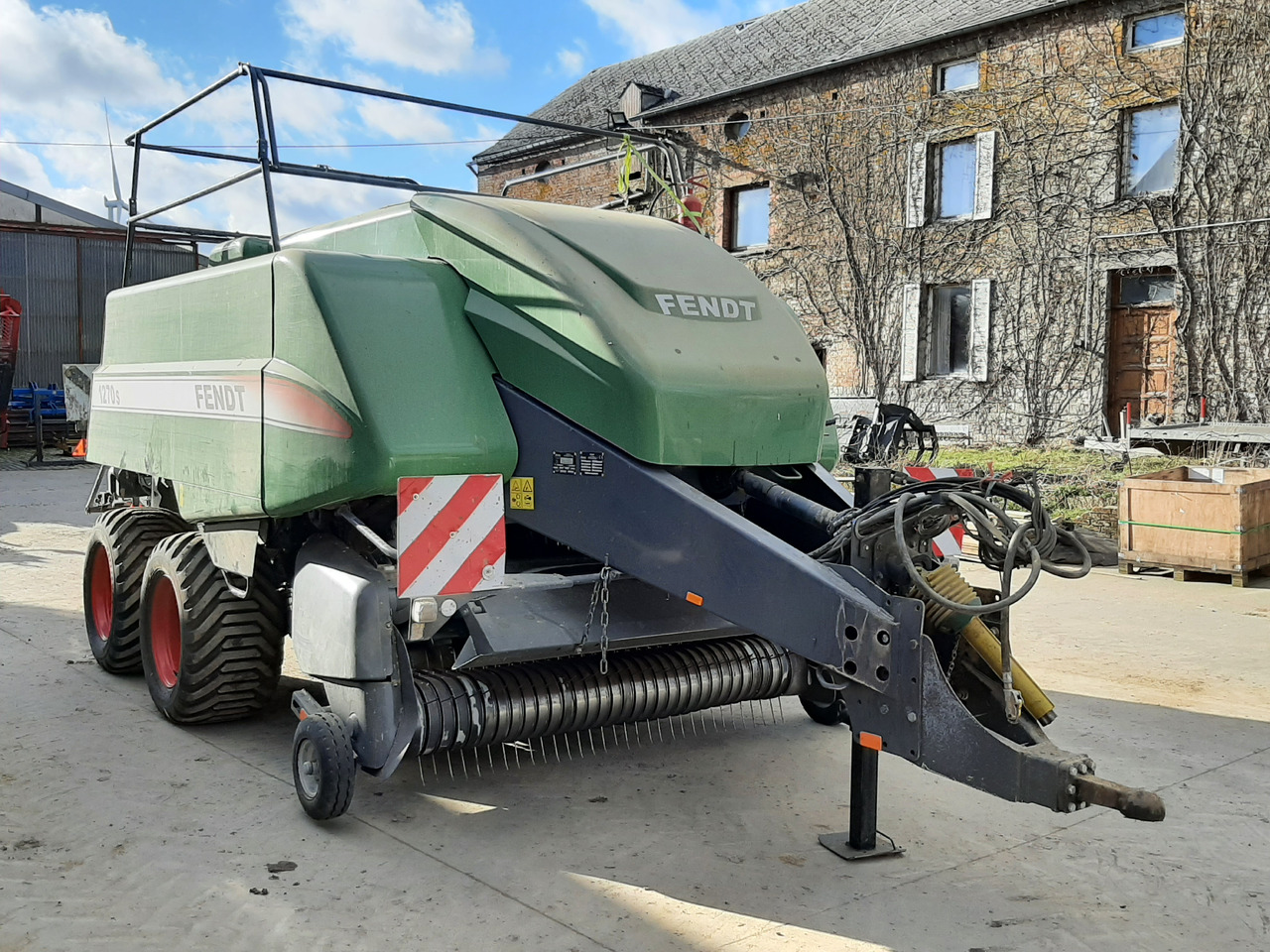 FENDT 1270 S - Kvadratna balirka: slika FENDT 1270 S - Kvadratna balirka FENDT 1270 S - Kvadratna balirka: slika FENDT 1270 S - Kvadratna balirka