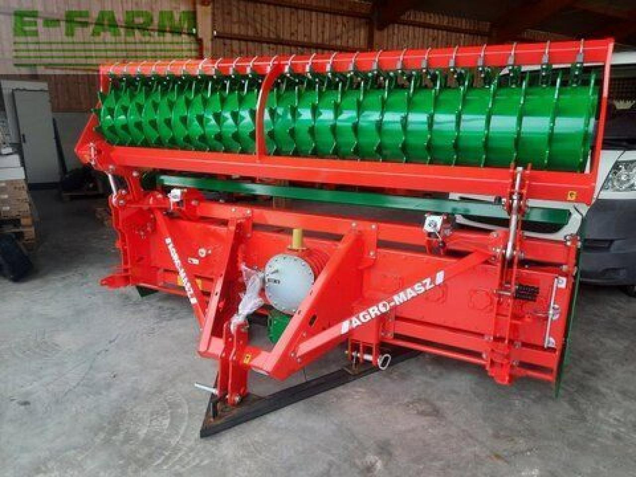 Agro-Masz sn 301 - Sijačica: slika Agro-Masz sn 301 - Sijačica Agro-Masz sn 301 - Sijačica: slika Agro-Masz sn 301 - Sijačica