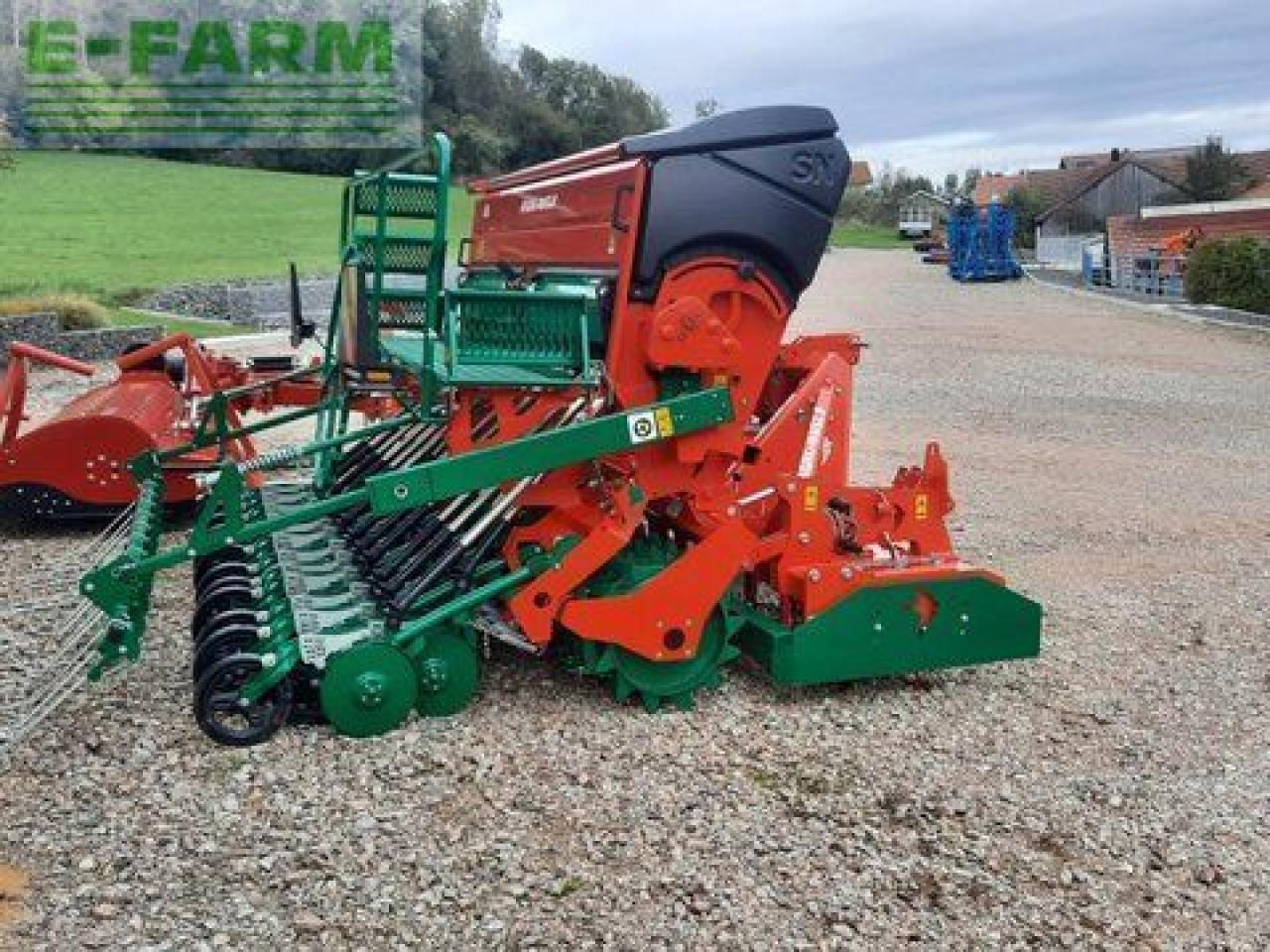 Agro-Masz sn 301 - Sijačica: slika Agro-Masz sn 301 - Sijačica Agro-Masz sn 301 - Sijačica: slika Agro-Masz sn 301 - Sijačica