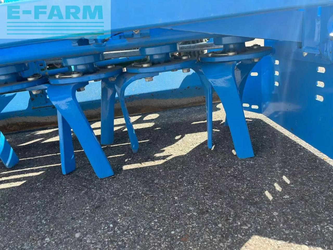 Sijačica Amazone d 9 / 3000 special: slika Sijačica Amazone d 9 / 3000 special Sijačica Amazone d 9 / 3000 special: slika Sijačica Amazone d 9 / 3000 special