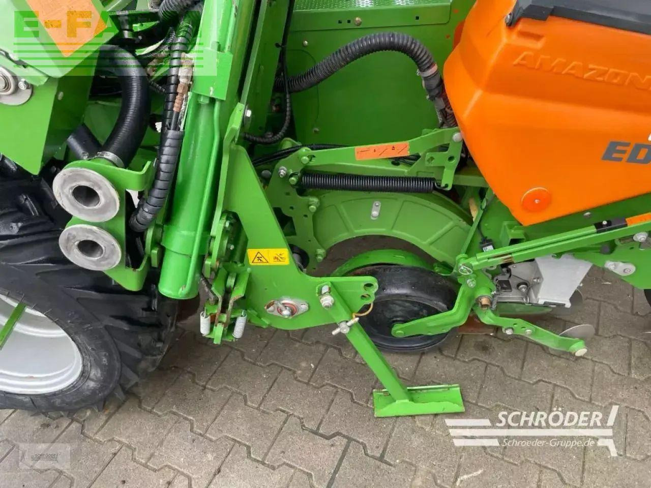 Precizna sijačica Amazone ed 6000-2c special: slika Precizna sijačica Amazone ed 6000-2c special Precizna sijačica Amazone ed 6000-2c special: slika Precizna sijačica Amazone ed 6000-2c special