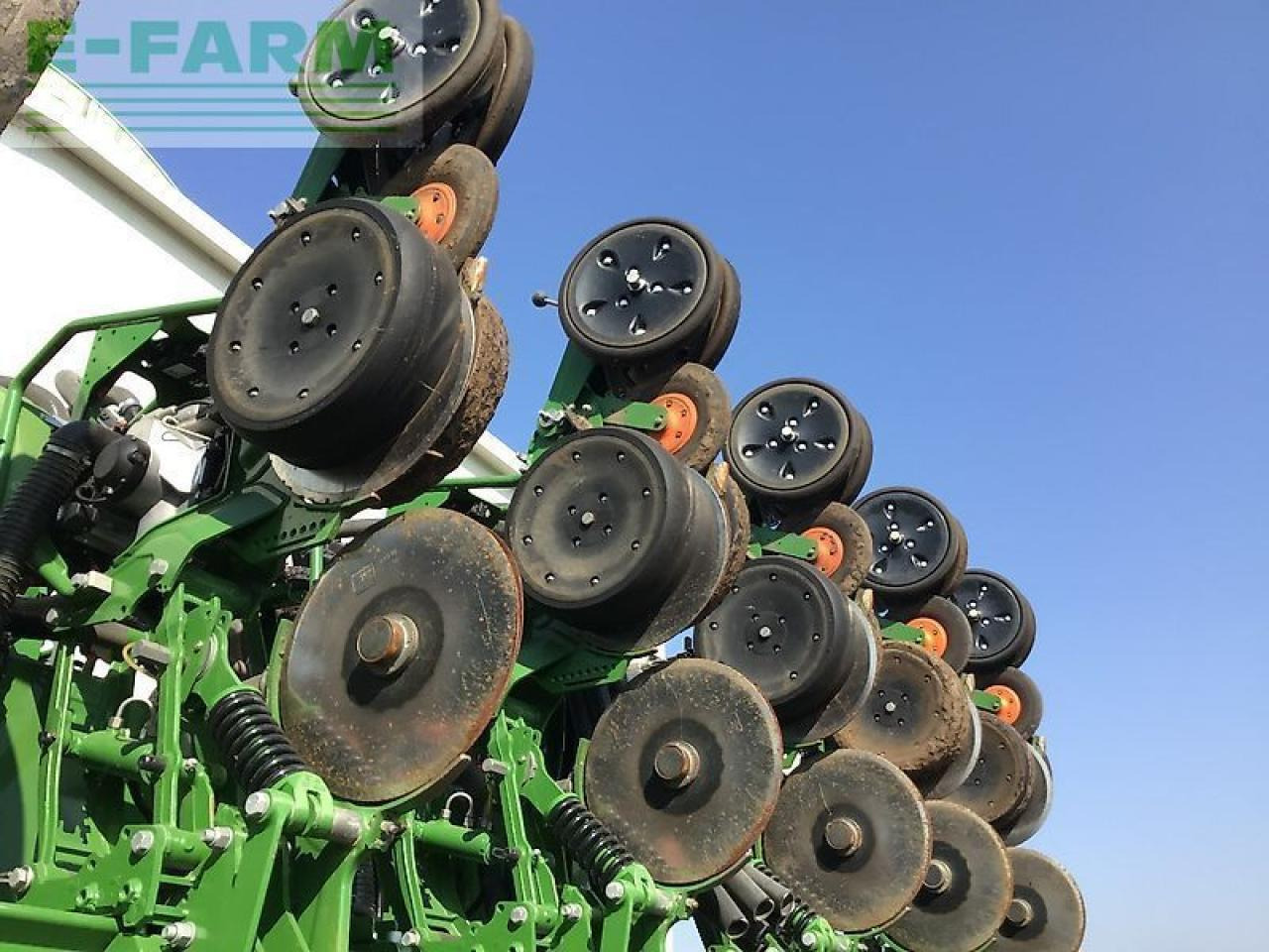 Amazone precea 9000 tcc - Sijačica: slika Amazone precea 9000 tcc - Sijačica Amazone precea 9000 tcc - Sijačica: slika Amazone precea 9000 tcc - Sijačica