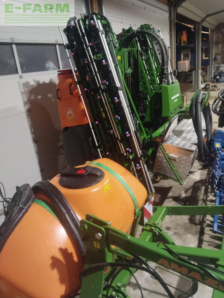 Amazone uf 1602 + ft 1001 - Vučena prskalica: slika Amazone uf 1602 + ft 1001 - Vučena prskalica Amazone uf 1602 + ft 1001 - Vučena prskalica: slika Amazone uf 1602 + ft 1001 - Vučena prskalica