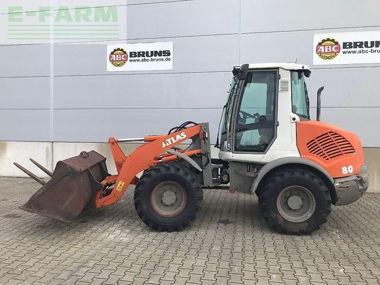 Atlas ar 80 - Mini bager: slika Atlas ar 80 - Mini bager Atlas ar 80 - Mini bager: slika Atlas ar 80 - Mini bager