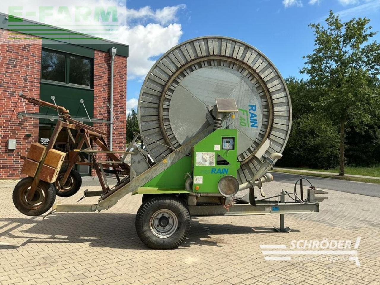 Bauer f40 120/370 - Sustav navodnjavanja: slika Bauer f40 120/370 - Sustav navodnjavanja Bauer f40 120/370 - Sustav navodnjavanja: slika Bauer f40 120/370 - Sustav navodnjavanja