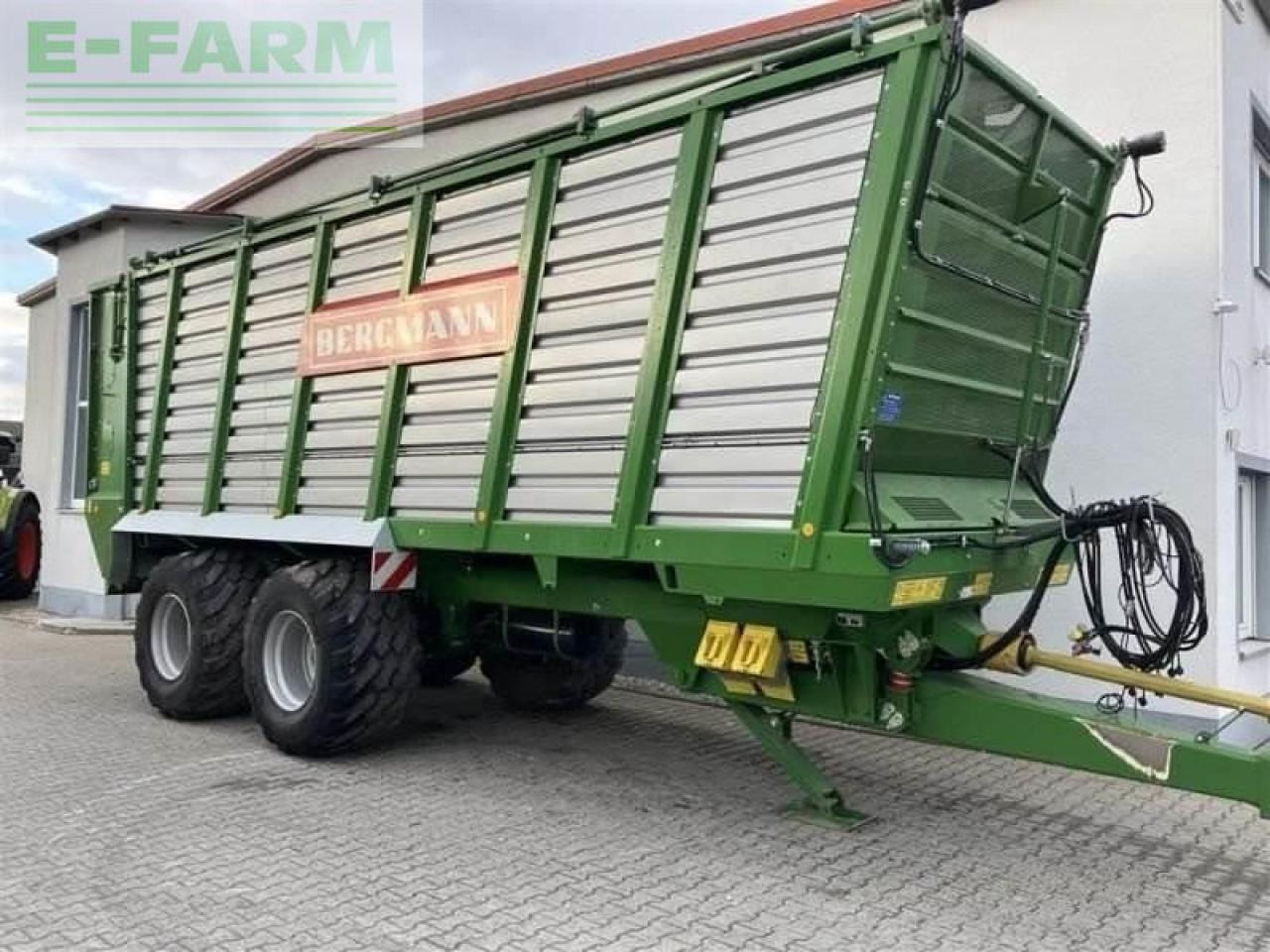 Bergmann htw 45 mit laderaumabdeckung - Prikolica za poljoprivredna gospodarstva: slika Bergmann htw 45 mit laderaumabdeckung - Prikolica za poljoprivredna gospodarstva Bergmann htw 45 mit laderaumabdeckung - Prikolica za poljoprivredna gospodarstva: slika Bergmann htw 45 mit laderaumabdeckung - Prikolica za poljoprivredna gospodarstva