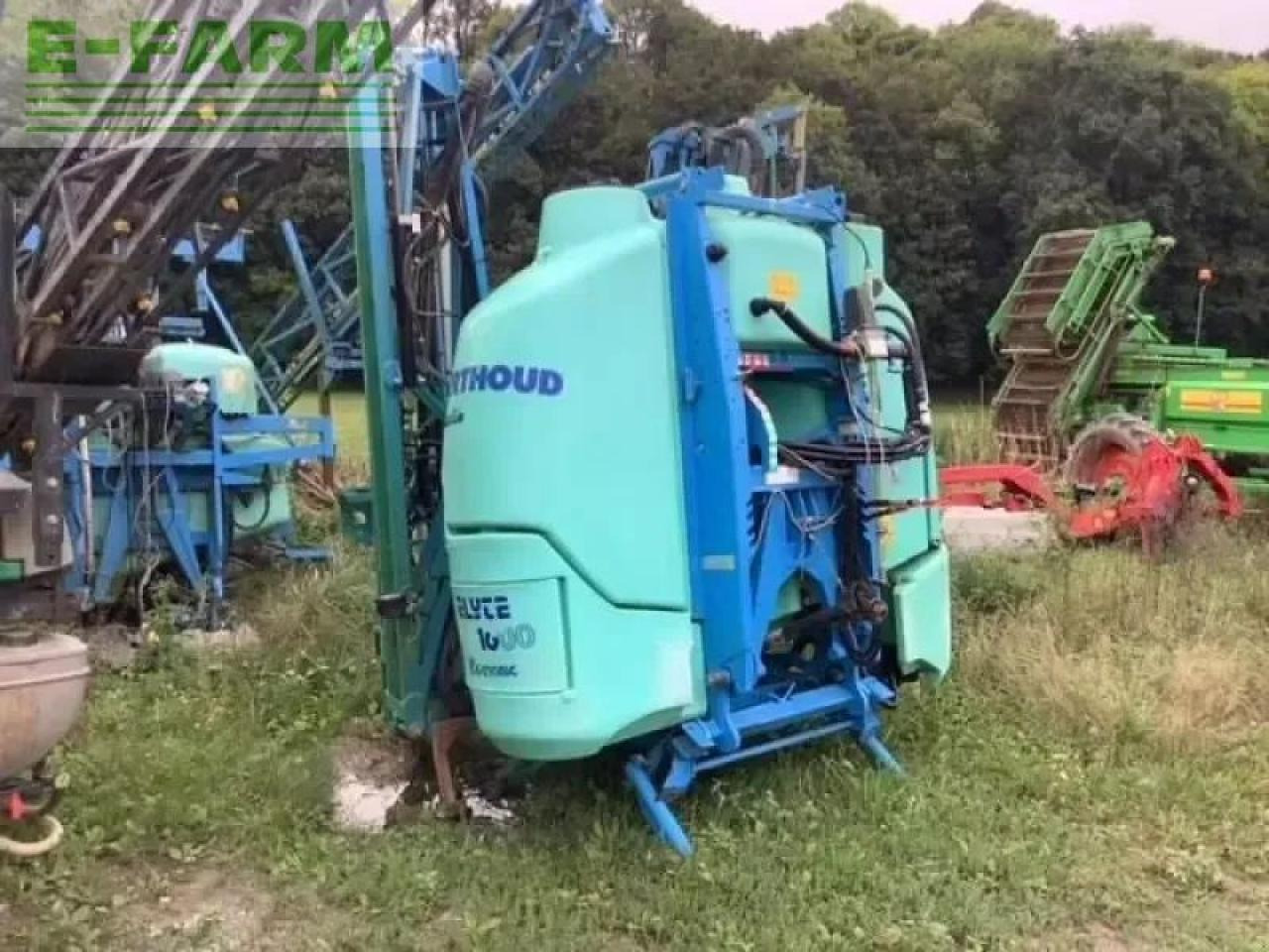 Berthoud elyte 1600 - Vučena prskalica: slika Berthoud elyte 1600 - Vučena prskalica Berthoud elyte 1600 - Vučena prskalica: slika Berthoud elyte 1600 - Vučena prskalica