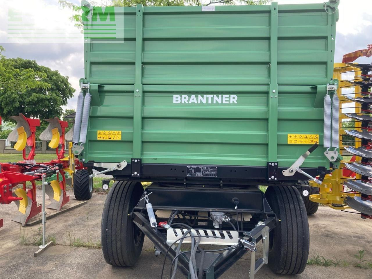 Brantner Z18051/2X - Nagibna prikolica za poljoprivredna gospodarstva/ Istovarivač: slika Brantner Z18051/2X - Nagibna prikolica za poljoprivredna gospodarstva/ Istovarivač Brantner Z18051/2X - Nagibna prikolica za poljoprivredna gospodarstva/ Istovarivač: slika Brantner Z18051/2X - Nagibna prikolica za poljoprivredna gospodarstva/ Istovarivač
