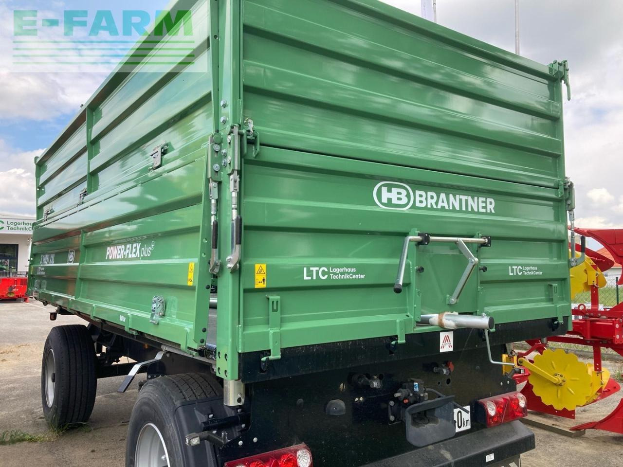 Brantner Z18051/2X - Nagibna prikolica za poljoprivredna gospodarstva/ Istovarivač: slika Brantner Z18051/2X - Nagibna prikolica za poljoprivredna gospodarstva/ Istovarivač Brantner Z18051/2X - Nagibna prikolica za poljoprivredna gospodarstva/ Istovarivač: slika Brantner Z18051/2X - Nagibna prikolica za poljoprivredna gospodarstva/ Istovarivač