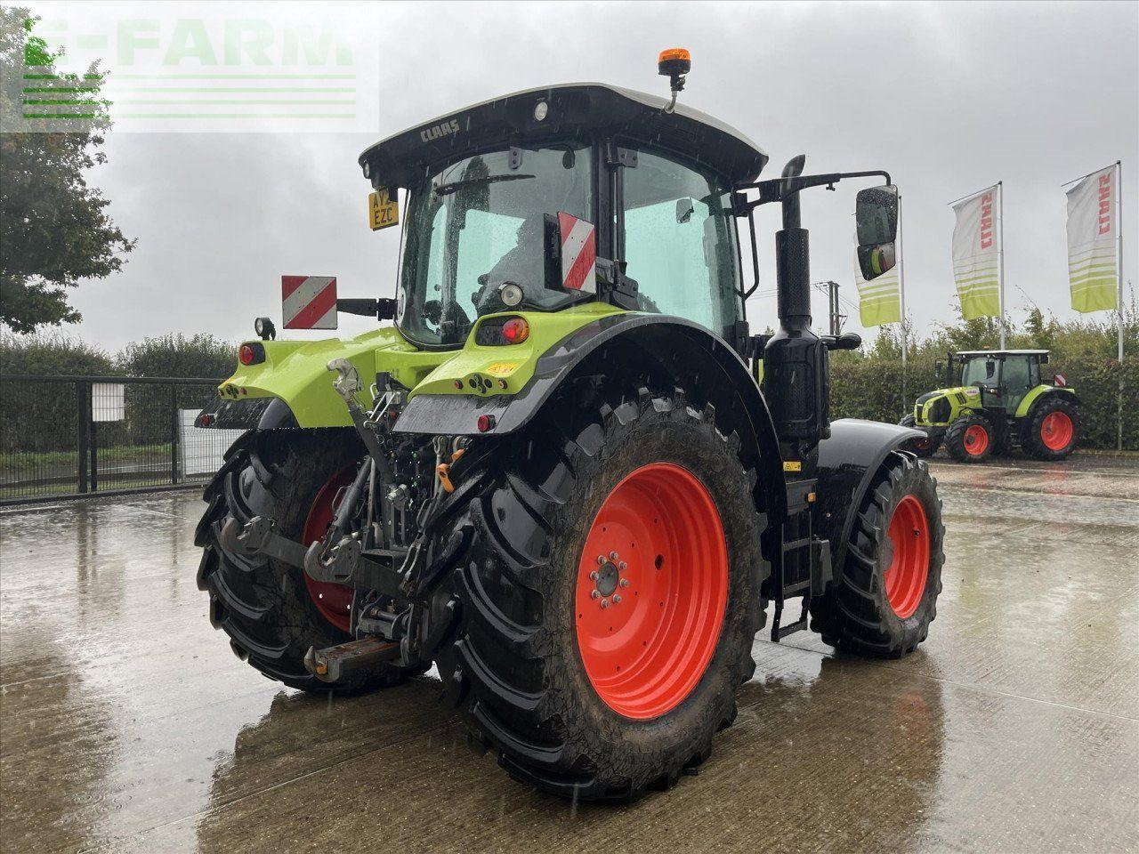 CLAAS ARION 530 - Traktor: slika CLAAS ARION 530 - Traktor CLAAS ARION 530 - Traktor: slika CLAAS ARION 530 - Traktor