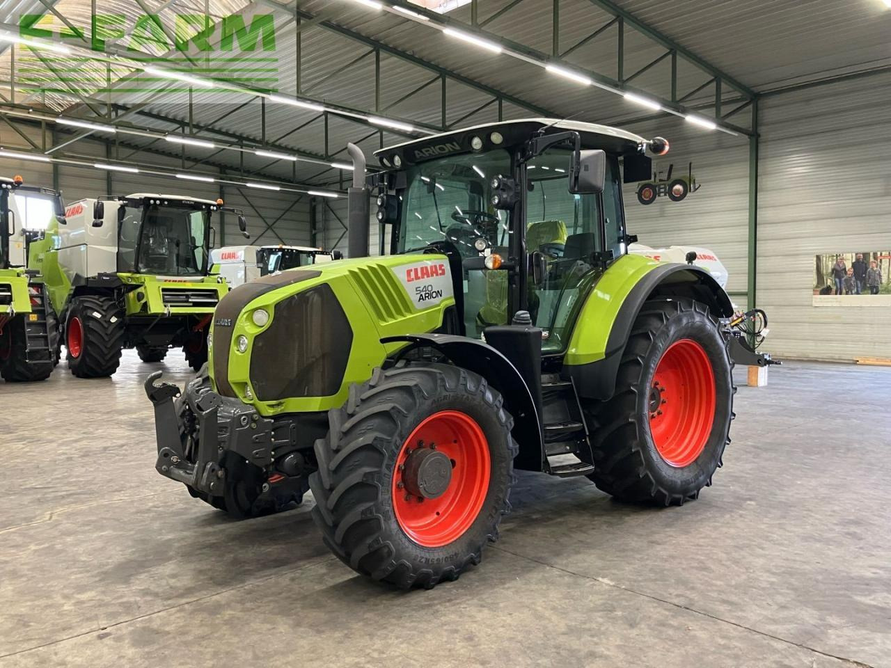 CLAAS ARION 540 stage III b - Traktor: slika CLAAS ARION 540 stage III b - Traktor CLAAS ARION 540 stage III b - Traktor: slika CLAAS ARION 540 stage III b - Traktor