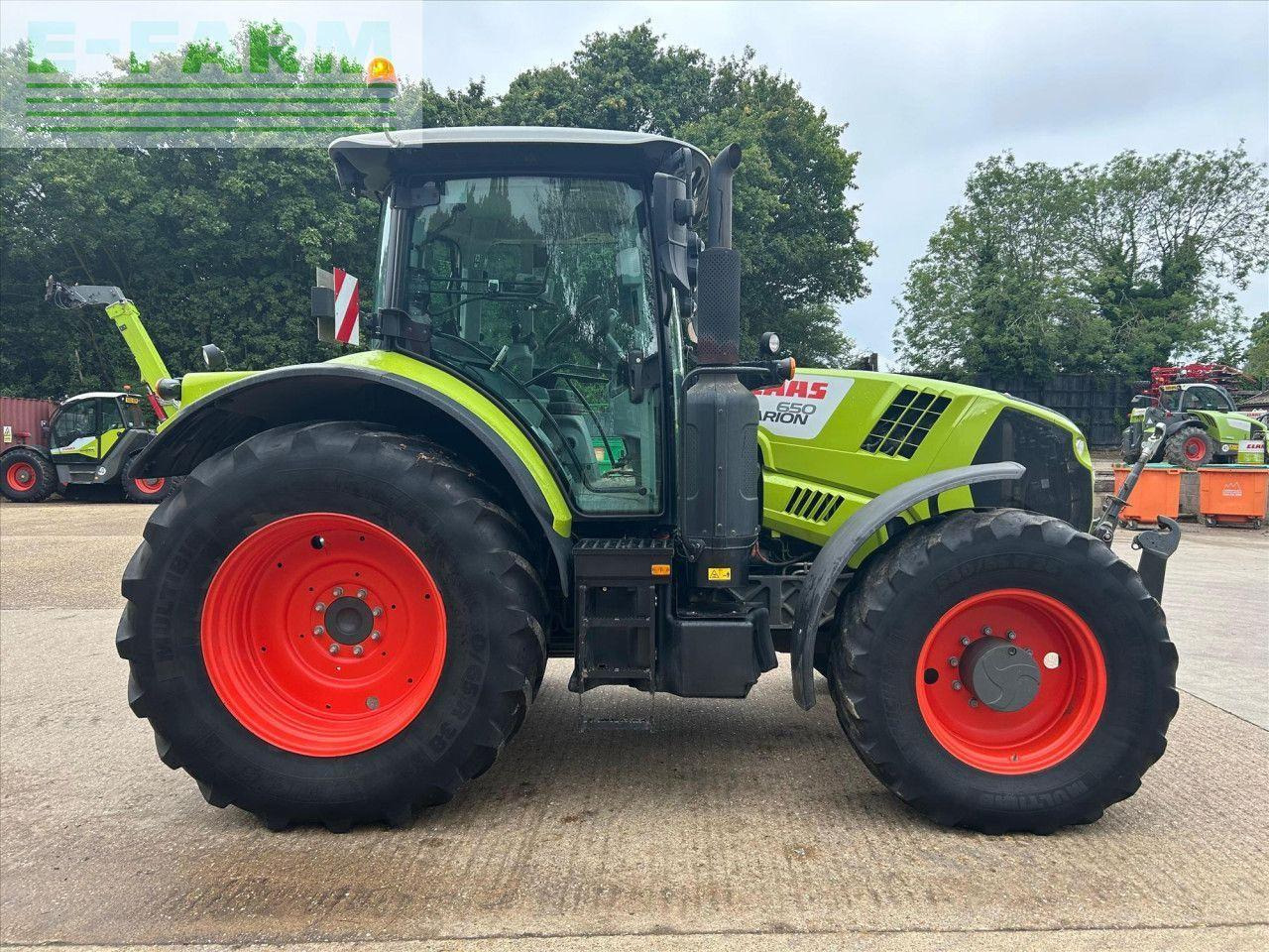 CLAAS ARION 640 CEBIS CEBIS - Traktor: slika CLAAS ARION 640 CEBIS CEBIS - Traktor CLAAS ARION 640 CEBIS CEBIS - Traktor: slika CLAAS ARION 640 CEBIS CEBIS - Traktor