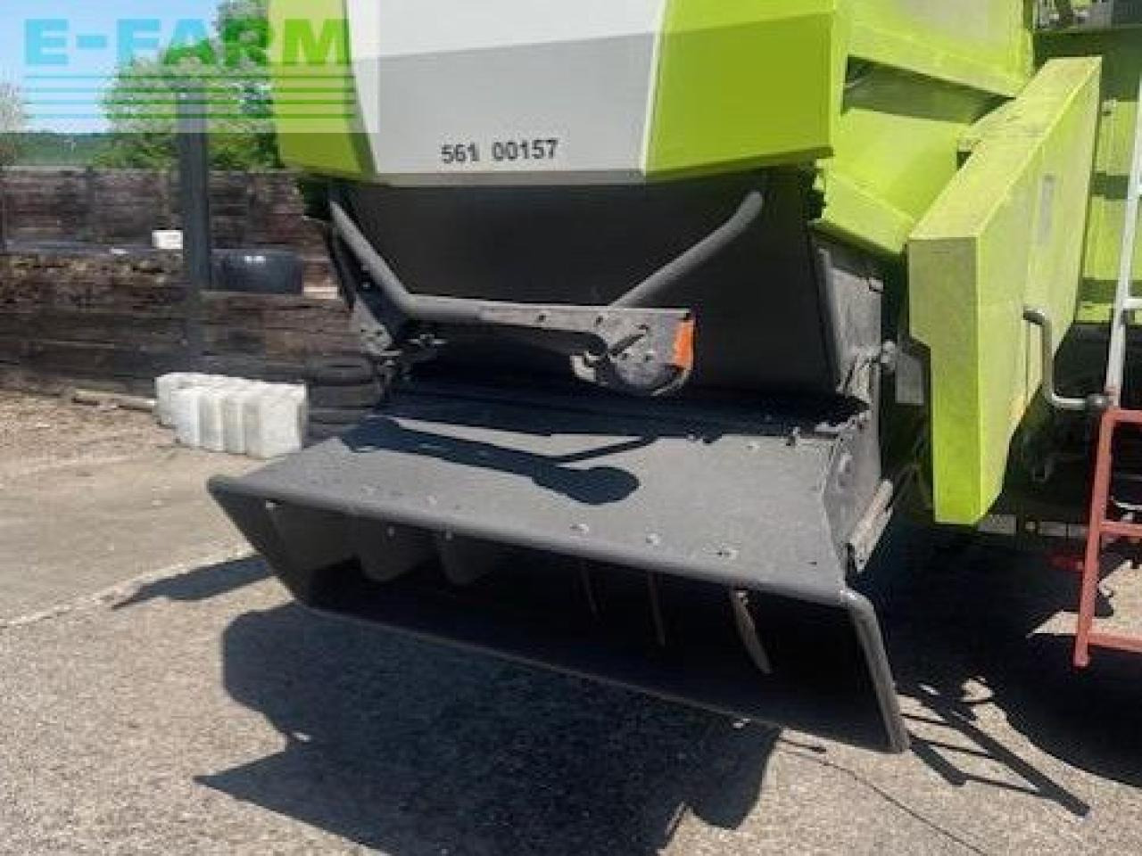 CLAAS AVERO 240 - Kombajn za žetvu: slika CLAAS AVERO 240 - Kombajn za žetvu CLAAS AVERO 240 - Kombajn za žetvu: slika CLAAS AVERO 240 - Kombajn za žetvu