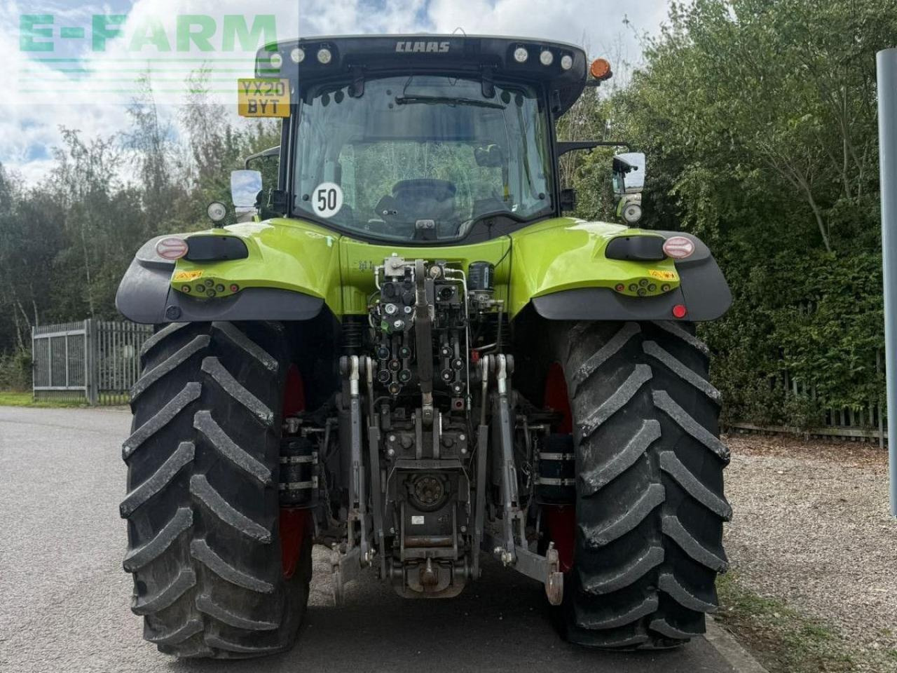 CLAAS AXION 830 - Traktor: slika CLAAS AXION 830 - Traktor CLAAS AXION 830 - Traktor: slika CLAAS AXION 830 - Traktor