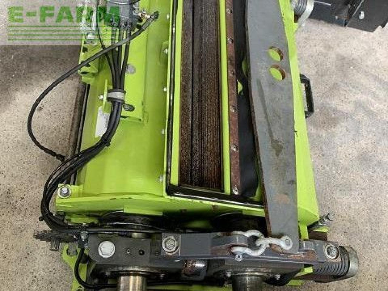 CLAAS JAGUAR 880 4WD - Silažni kombajn: slika CLAAS JAGUAR 880 4WD - Silažni kombajn CLAAS JAGUAR 880 4WD - Silažni kombajn: slika CLAAS JAGUAR 880 4WD - Silažni kombajn