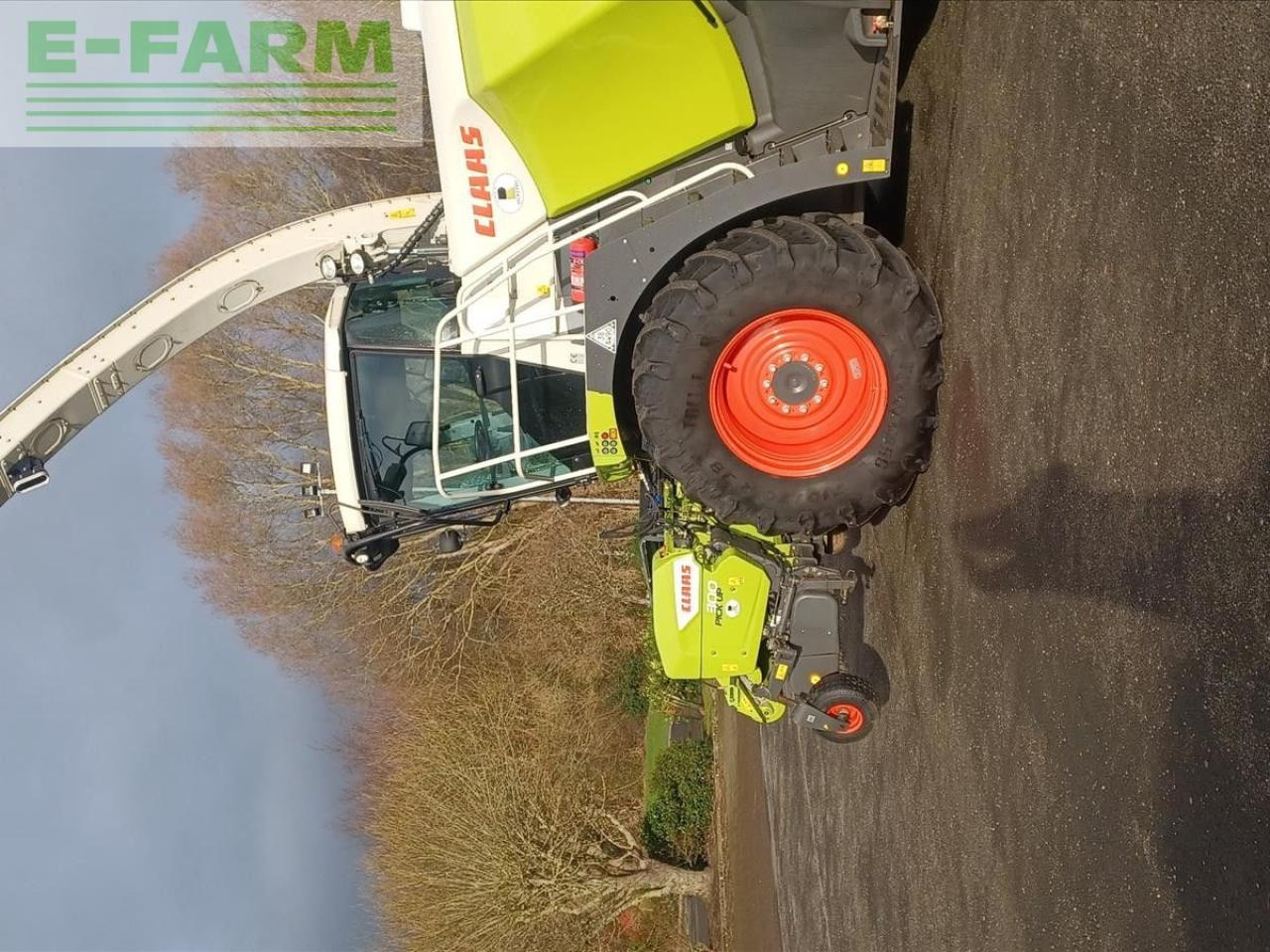 Silažni kombajn CLAAS JAGUAR 950 4WD: slika Silažni kombajn CLAAS JAGUAR 950 4WD