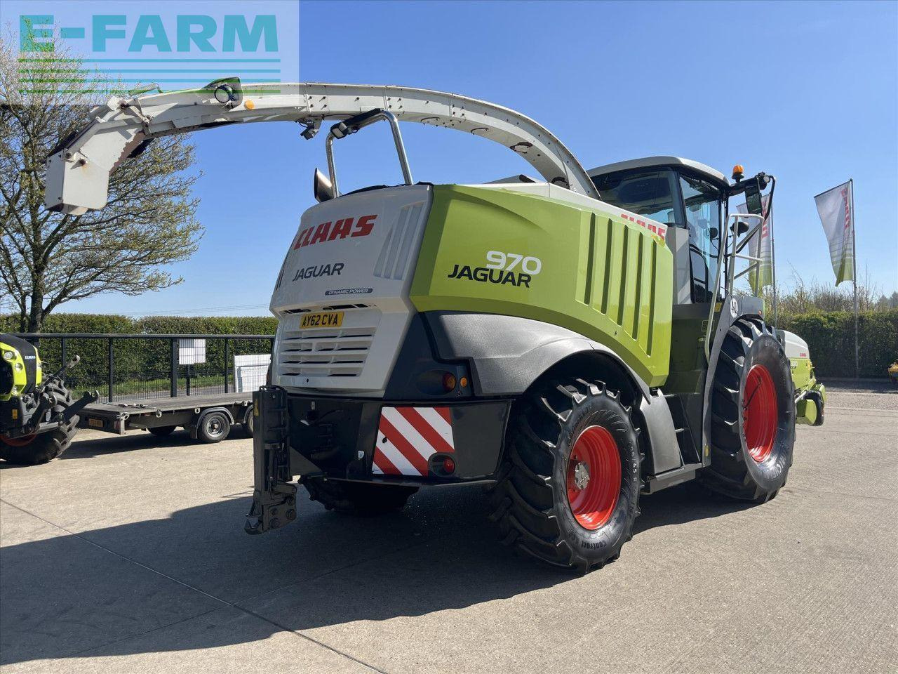 CLAAS JAGUAR 970 4WD - Silažni kombajn: slika CLAAS JAGUAR 970 4WD - Silažni kombajn CLAAS JAGUAR 970 4WD - Silažni kombajn: slika CLAAS JAGUAR 970 4WD - Silažni kombajn