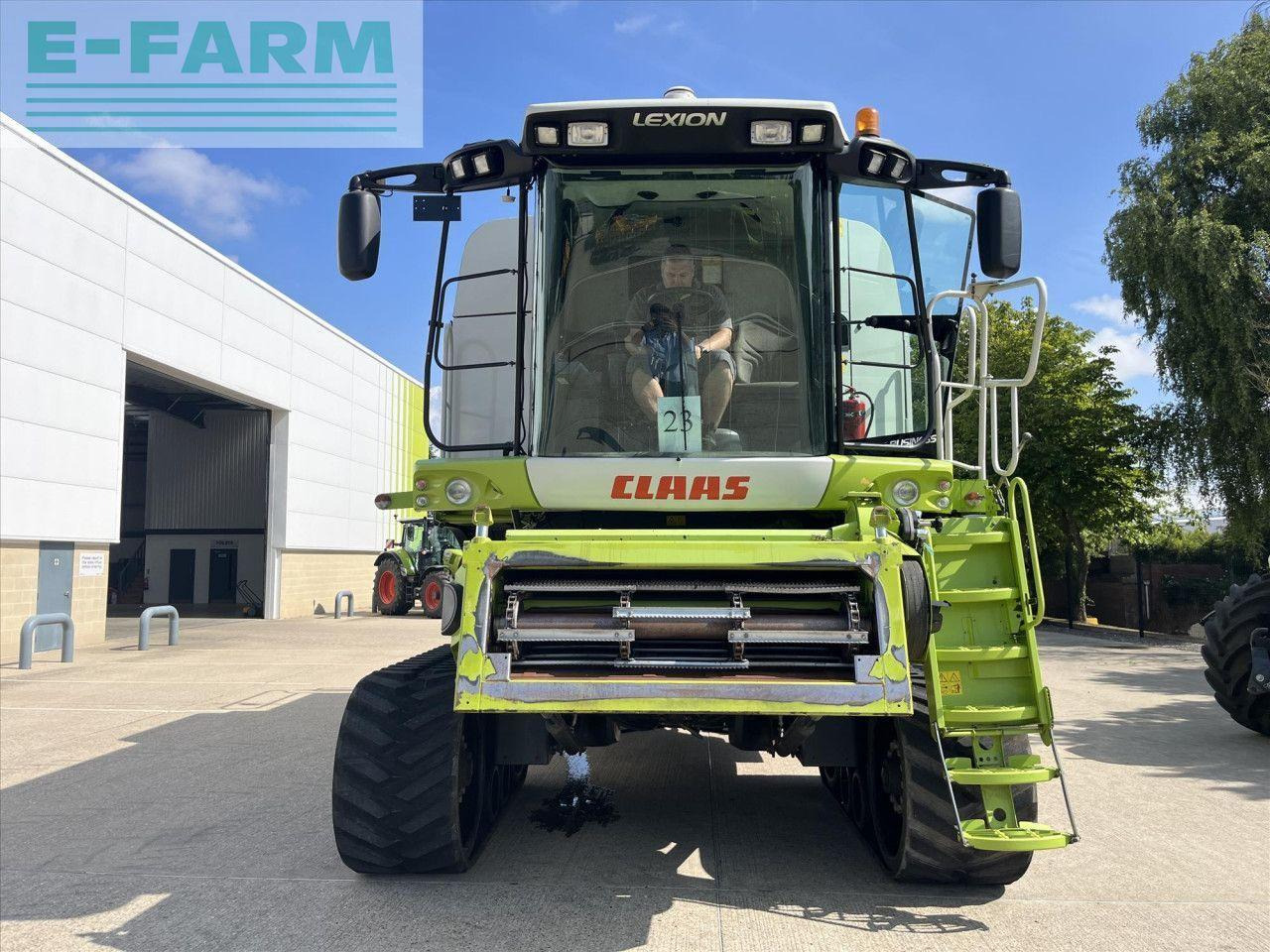 CLAAS LEXION 750 TT - Kombajn za žetvu: slika CLAAS LEXION 750 TT - Kombajn za žetvu CLAAS LEXION 750 TT - Kombajn za žetvu: slika CLAAS LEXION 750 TT - Kombajn za žetvu