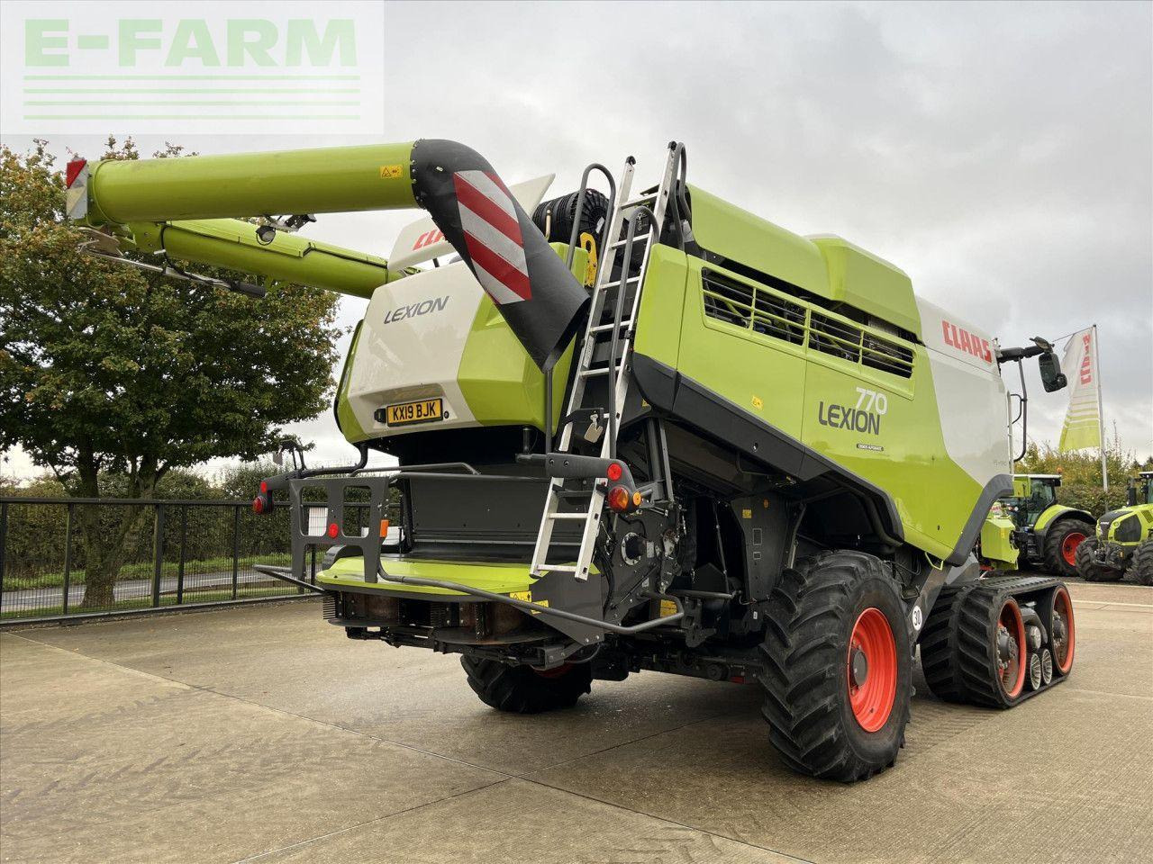 CLAAS LEXION 770 TERRA TRAC CTF - Kombajn za žetvu: slika CLAAS LEXION 770 TERRA TRAC CTF - Kombajn za žetvu CLAAS LEXION 770 TERRA TRAC CTF - Kombajn za žetvu: slika CLAAS LEXION 770 TERRA TRAC CTF - Kombajn za žetvu