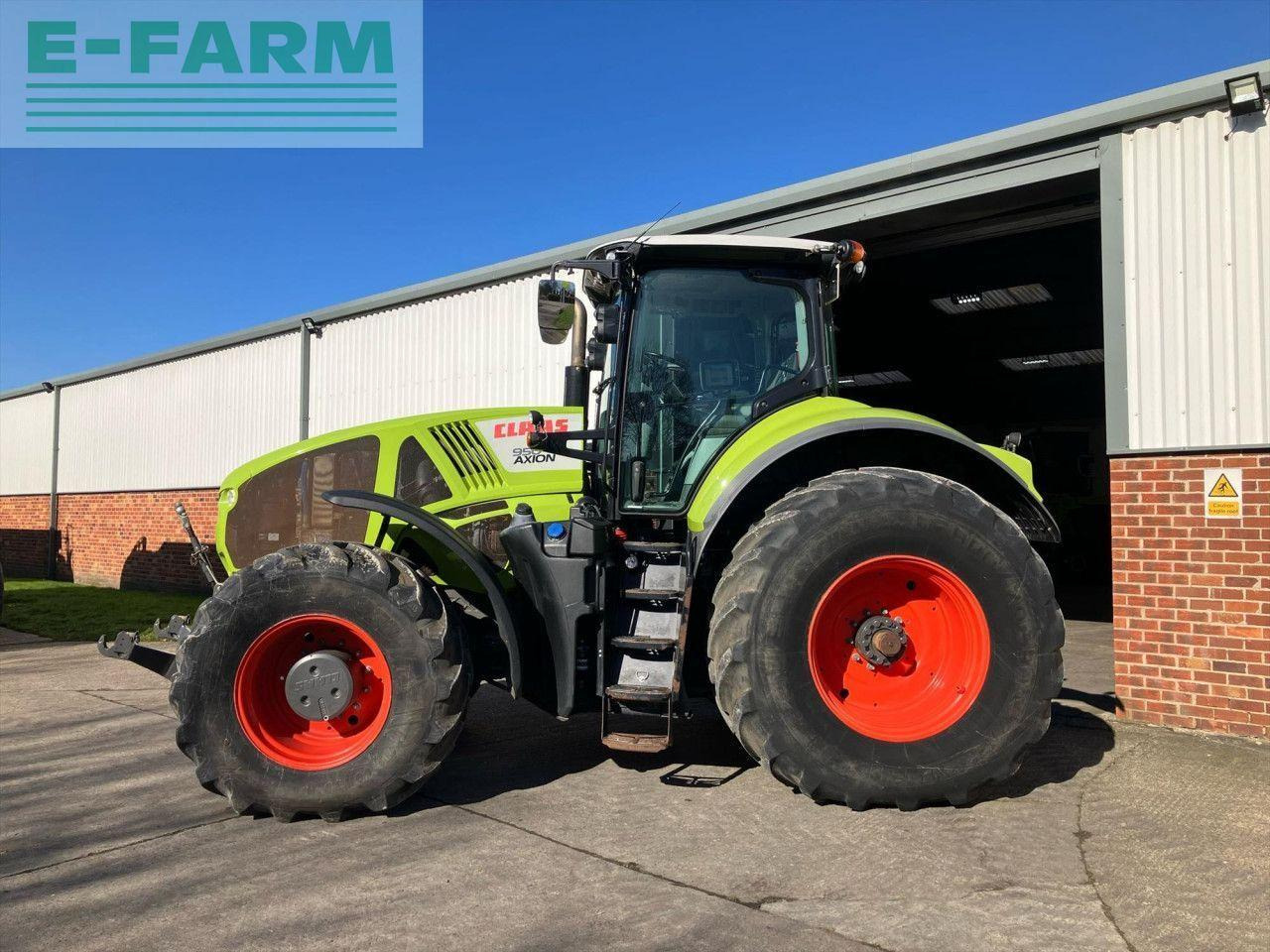 CLAAS USED 2017 AXION 950 - Traktor: slika CLAAS USED 2017 AXION 950 - Traktor CLAAS USED 2017 AXION 950 - Traktor: slika CLAAS USED 2017 AXION 950 - Traktor