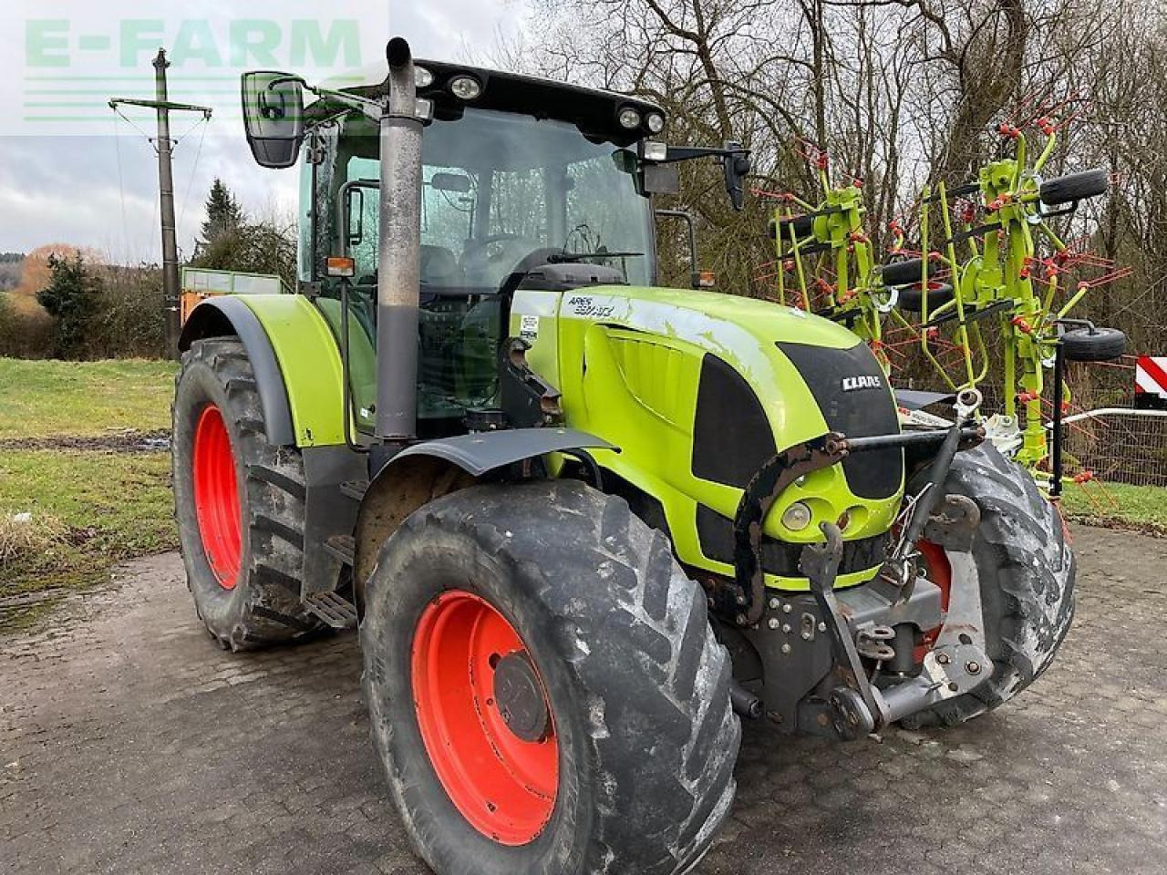 CLAAS ares 697 atz mit fronthydraulik und frontladerkonsolen stoll ATZ - Traktor: slika CLAAS ares 697 atz mit fronthydraulik und frontladerkonsolen stoll ATZ - Traktor CLAAS ares 697 atz mit fronthydraulik und frontladerkonsolen stoll ATZ - Traktor: slika CLAAS ares 697 atz mit fronthydraulik und frontladerkonsolen stoll ATZ - Traktor
