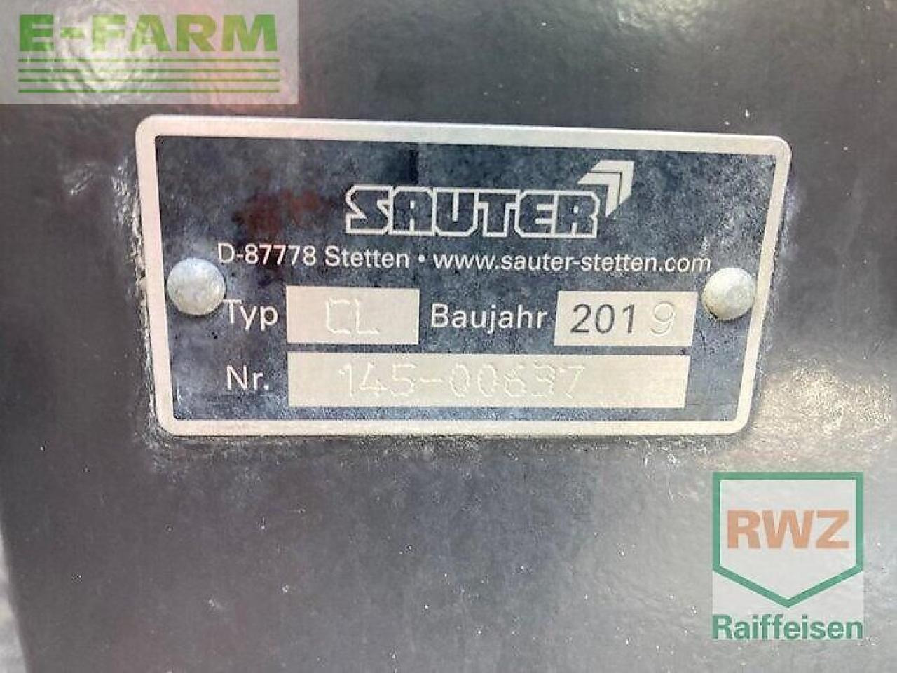 CLAAS arion 420 - Traktor: slika CLAAS arion 420 - Traktor CLAAS arion 420 - Traktor: slika CLAAS arion 420 - Traktor