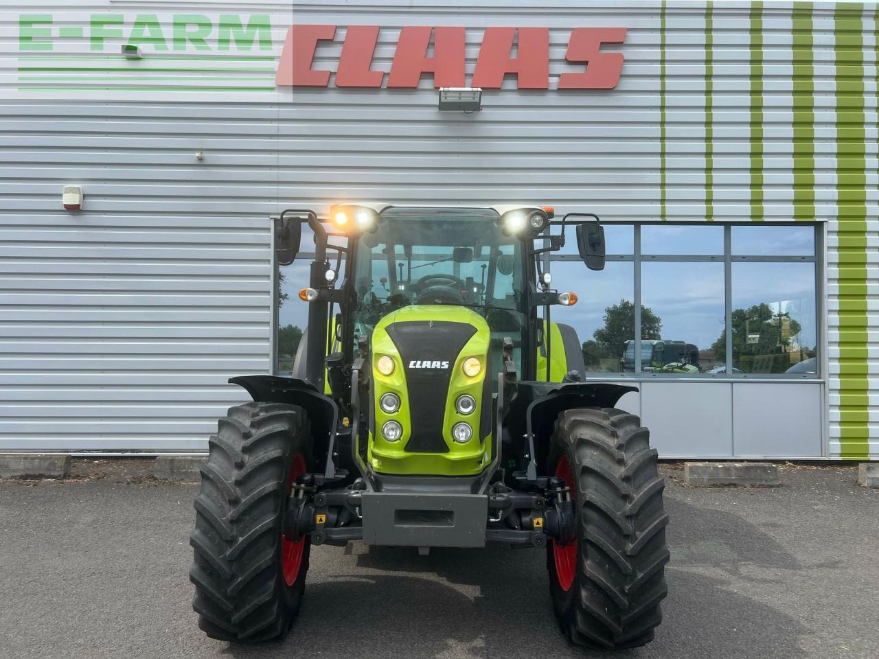 CLAAS arion 450 stage v - Traktor: slika CLAAS arion 450 stage v - Traktor CLAAS arion 450 stage v - Traktor: slika CLAAS arion 450 stage v - Traktor