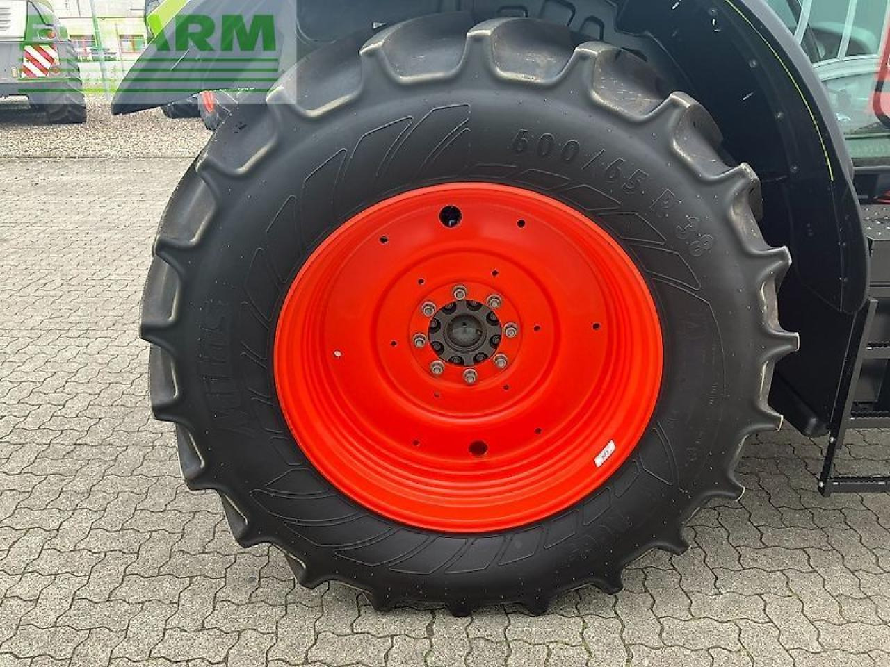 CLAAS arion 510 cis CIS - Traktor: slika CLAAS arion 510 cis CIS - Traktor CLAAS arion 510 cis CIS - Traktor: slika CLAAS arion 510 cis CIS - Traktor