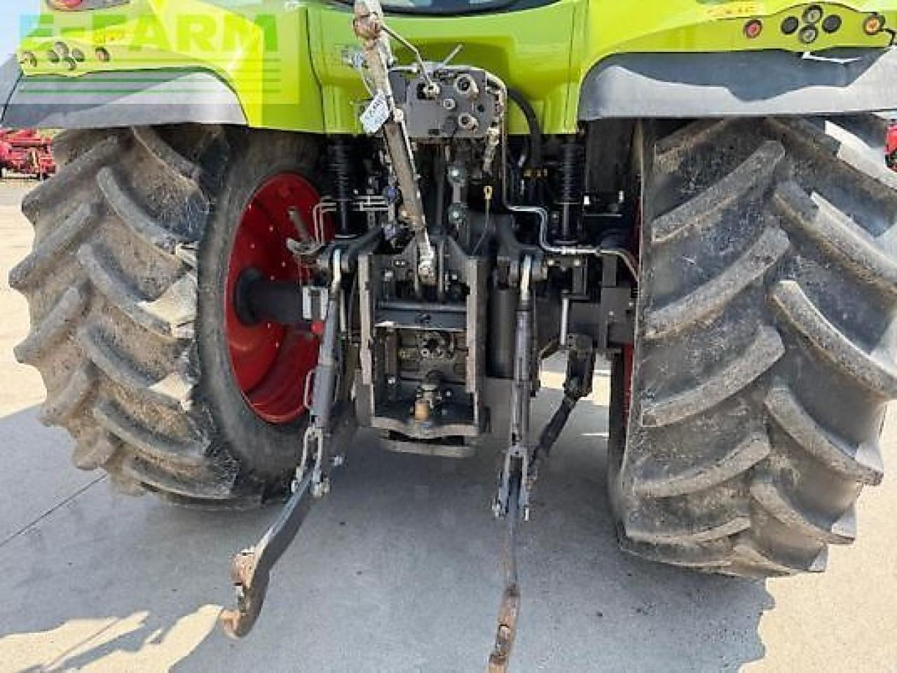 CLAAS arion 520 - Traktor: slika CLAAS arion 520 - Traktor CLAAS arion 520 - Traktor: slika CLAAS arion 520 - Traktor