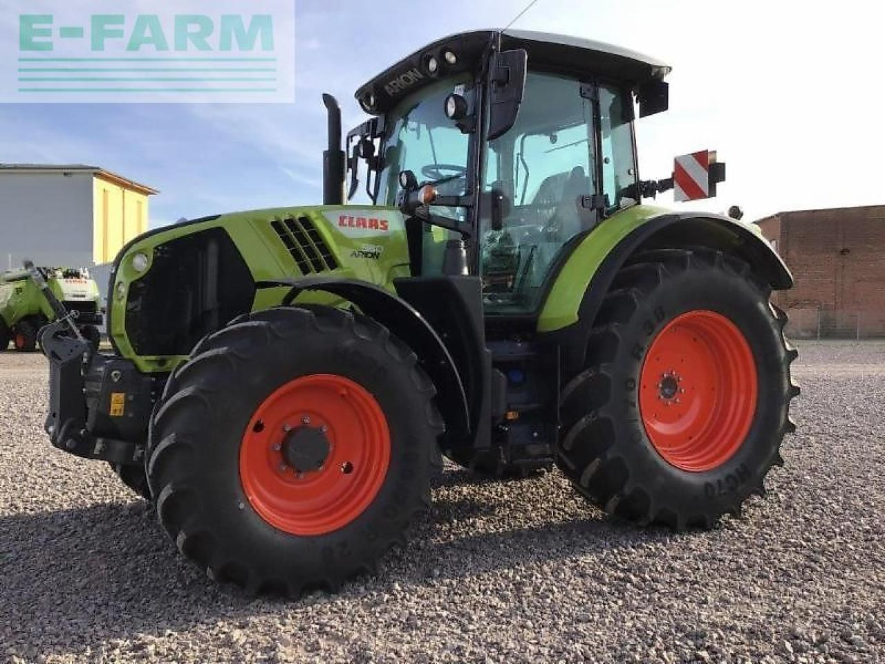 CLAAS arion 530 - Traktor: slika CLAAS arion 530 - Traktor CLAAS arion 530 - Traktor: slika CLAAS arion 530 - Traktor